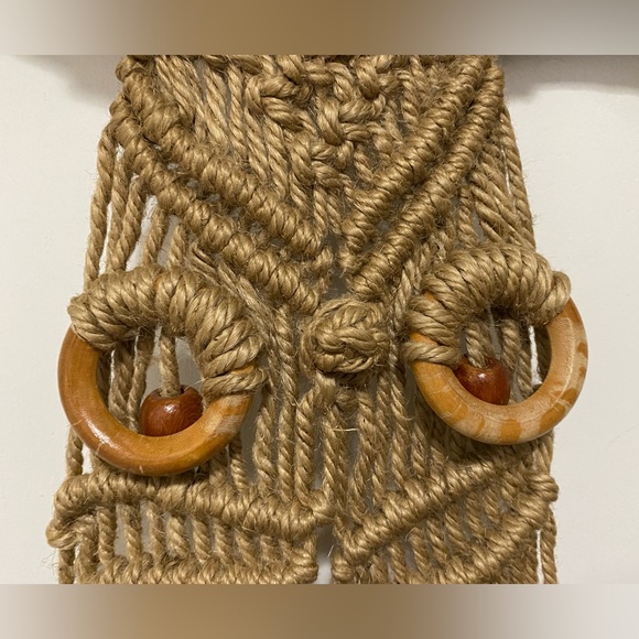 Handmade Macrame Owl (hemp and driftwood) - Picture 4 of 7